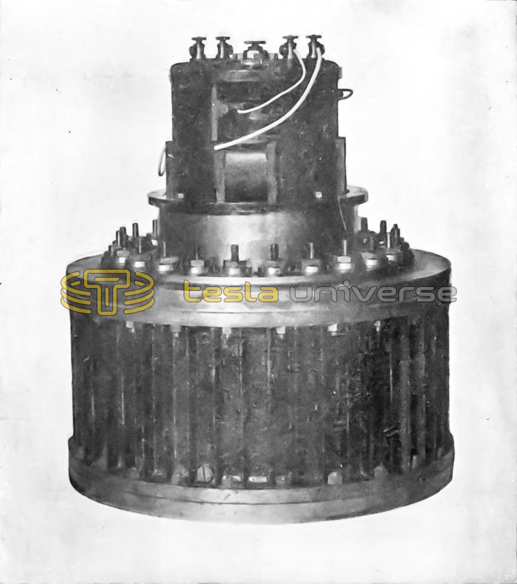 A massive mercury interrupter devised by Tesla