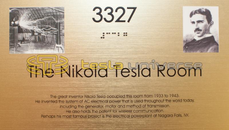 The commemorative plaque on the door to Tesla's room at the New Yorker Hotel